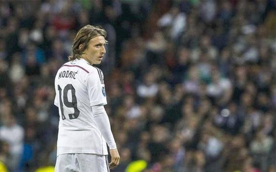 朱利亚诺谈单场最佳：这是我第一个奖杯，被认可让我特别高兴