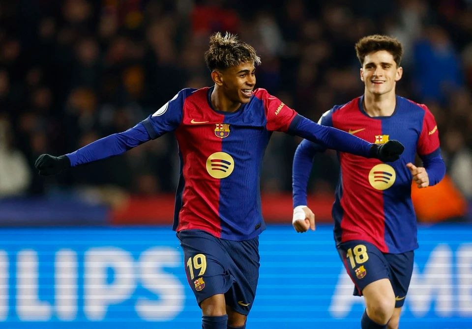 明年海港真不一定拿冠！毕竟连续4年拿第一很少 重要是申花没亚冠